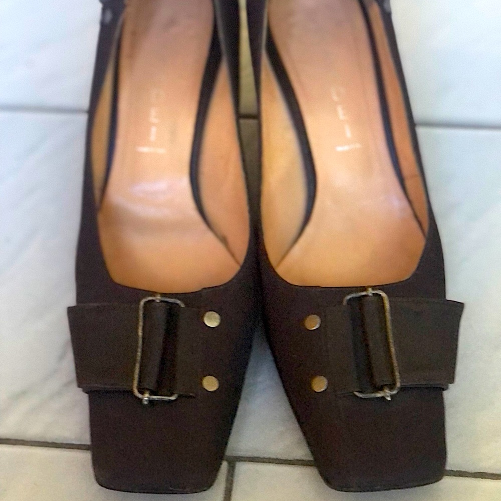 Casadei. Chocolate color. Made in Italy. Kitty heel pump. Very comfortable